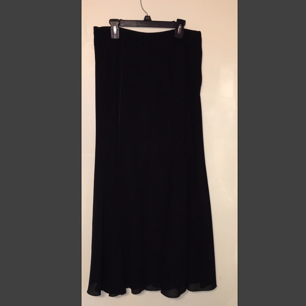 Long black skirt